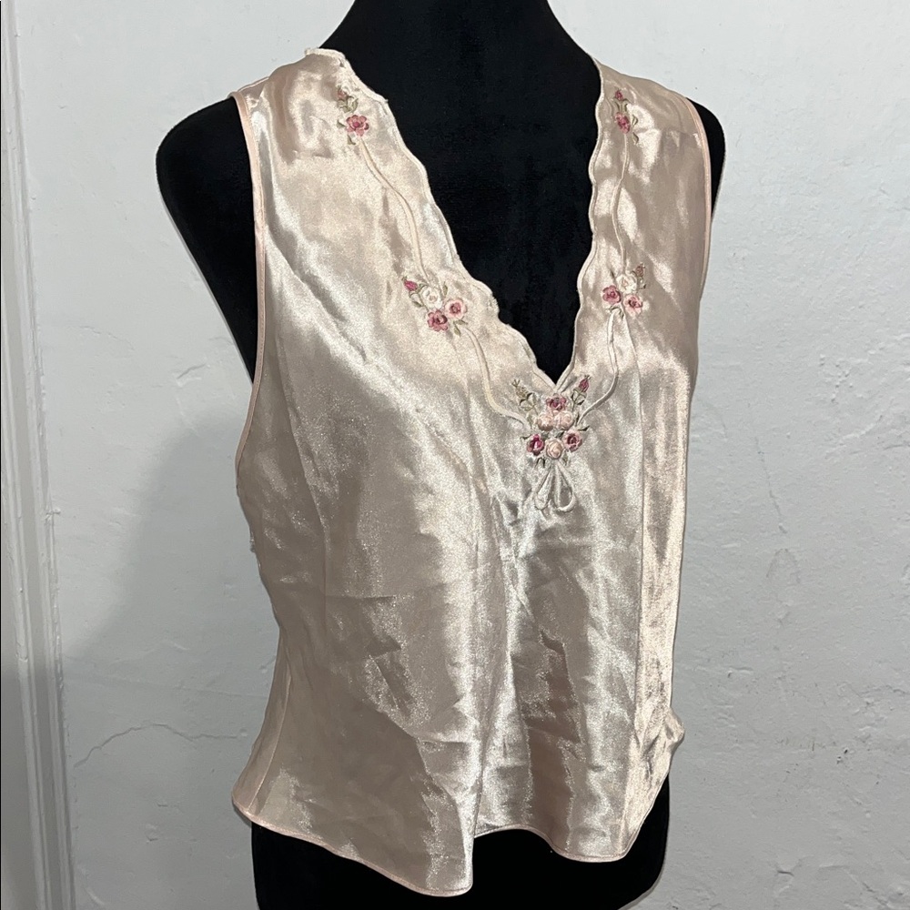 Gilligan & O'Malley silky satin nightgown top/camisole w/ floral embroidery